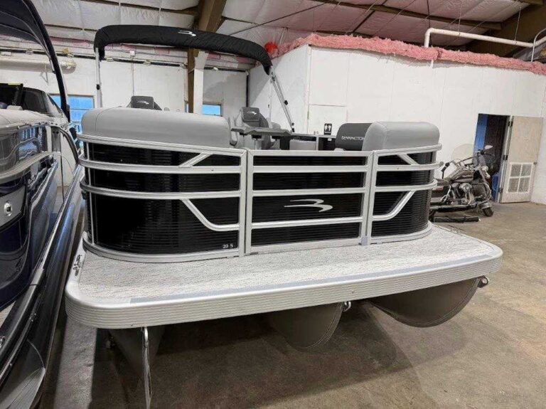 2026 Bennington 20SSB - SPS - SPECIAL PACKAGE US-ETWS9161J526 [photo 1]